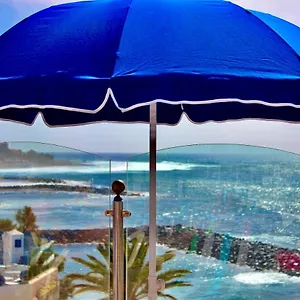 https://villa-mar-first-line-playa-las-americas.adeje-hotels.com
